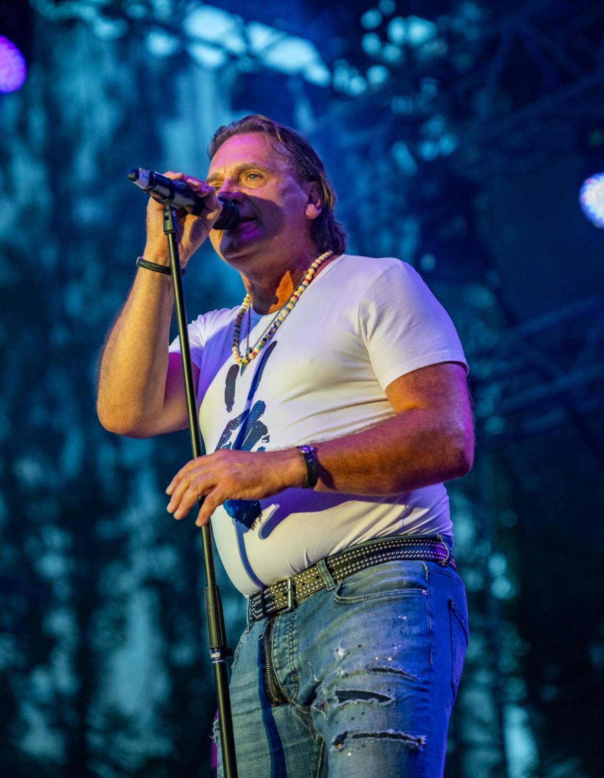 J.A.R.ům křtily v Ledárnách desku jejich děti