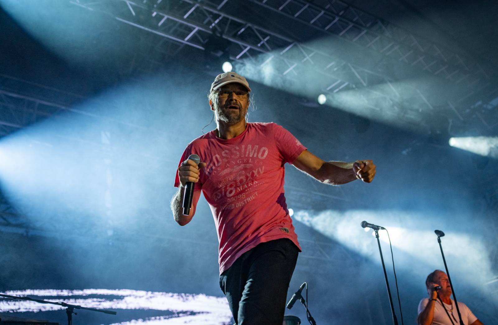 J.A.R.ům křtily v Ledárnách desku jejich děti