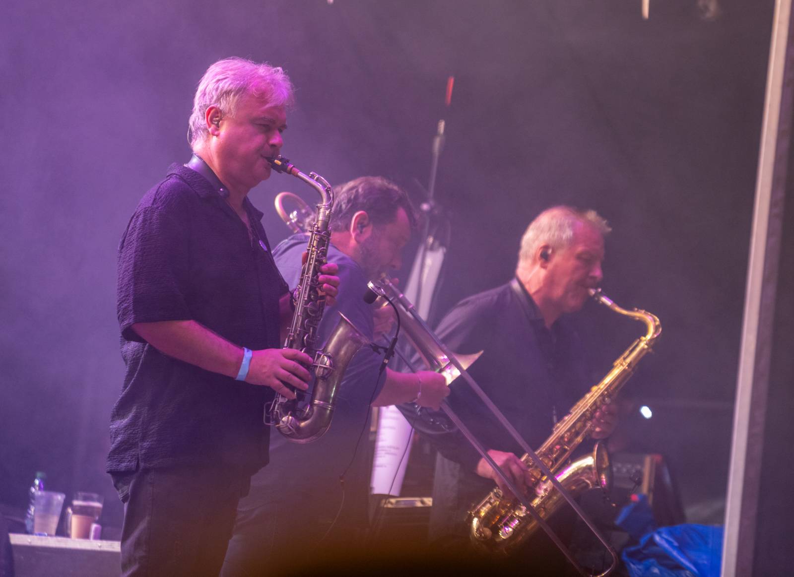 J.A.R.ům křtily v Ledárnách desku jejich děti