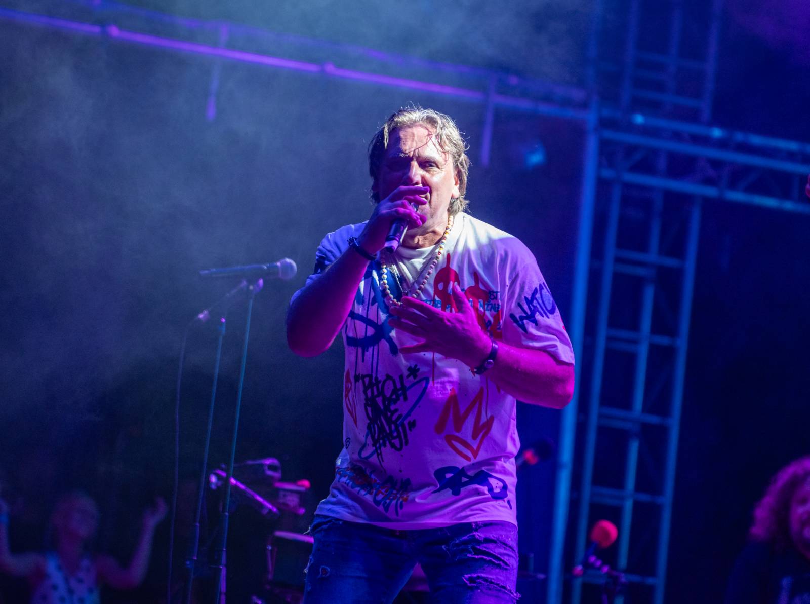 J.A.R.ům křtily v Ledárnách desku jejich děti