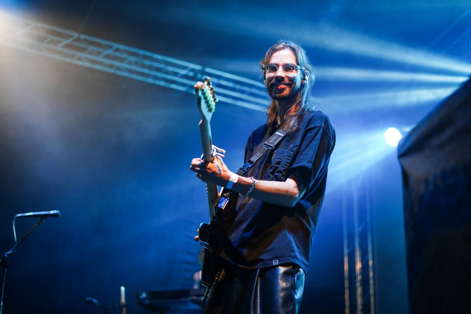 Kulturní léto v Karlových Varech vrcholí, Ben Cristovao rozjel show plnou energie