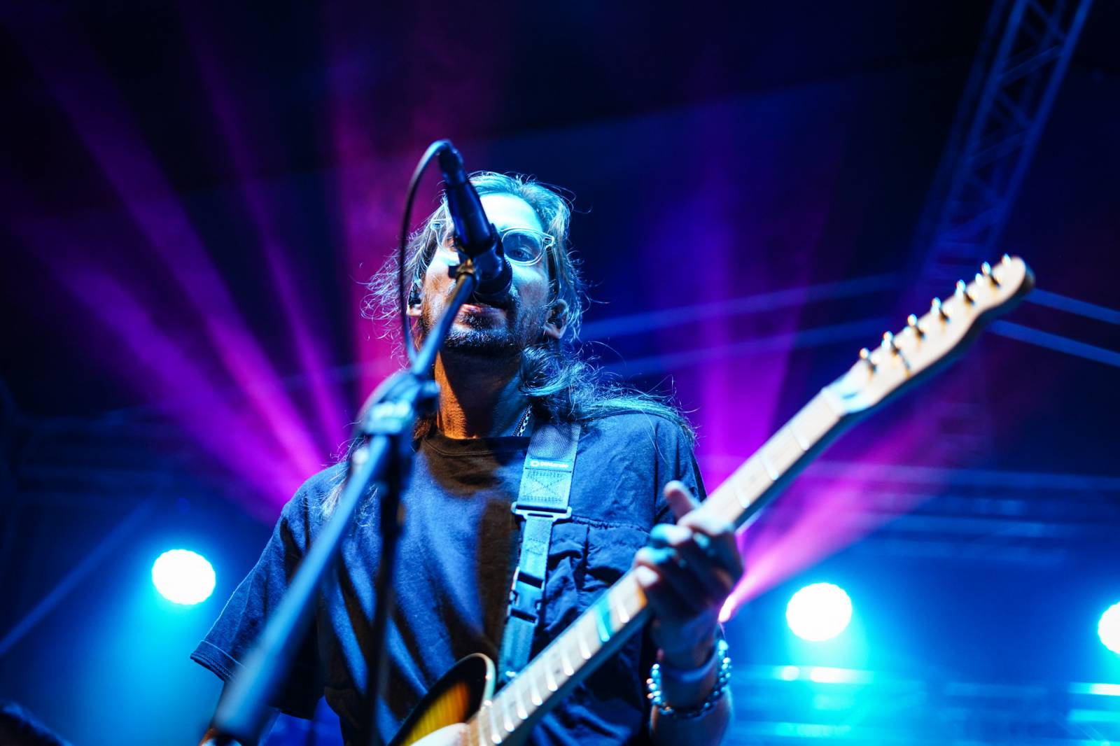 Kulturní léto v Karlových Varech vrcholí, Ben Cristovao rozjel show plnou energie