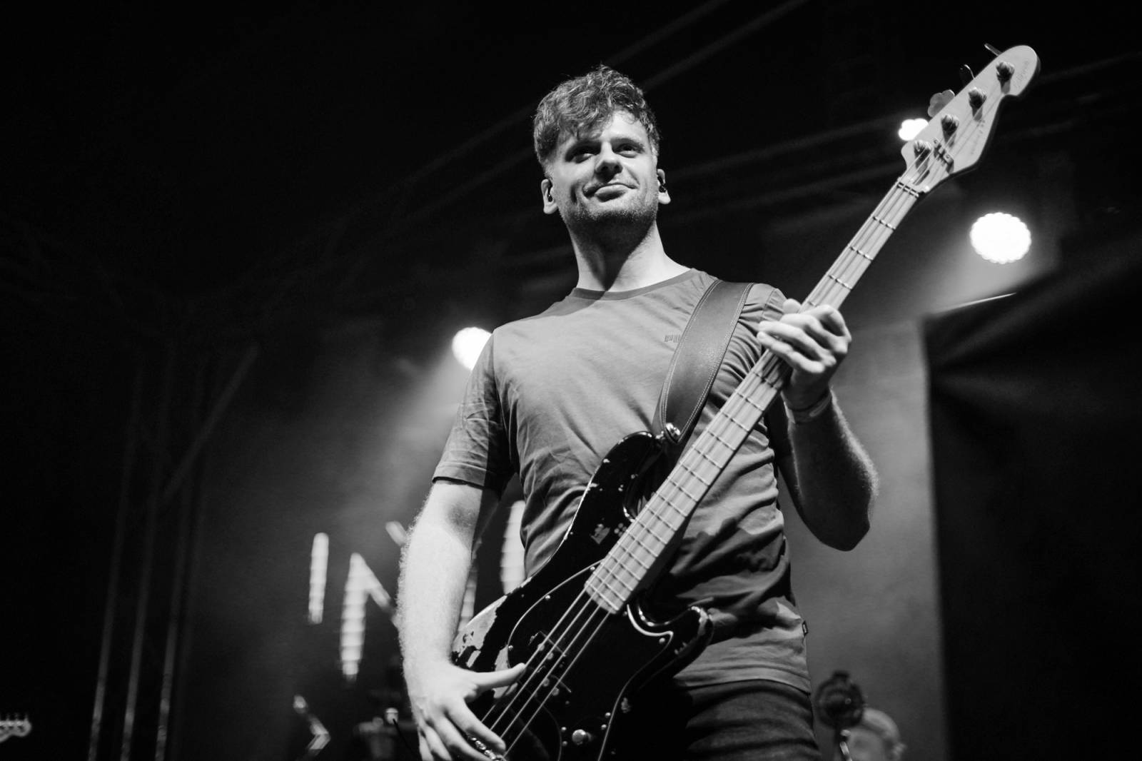 Kulturní léto v Karlových Varech vrcholí, Ben Cristovao rozjel show plnou energie