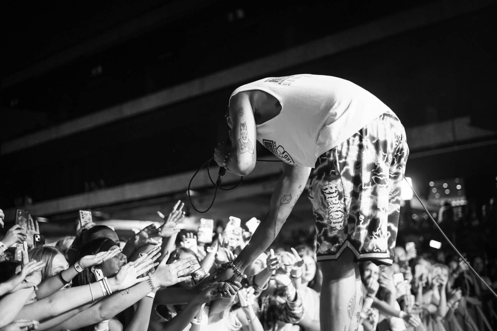 Kulturní léto v Karlových Varech vrcholí, Ben Cristovao rozjel show plnou energie