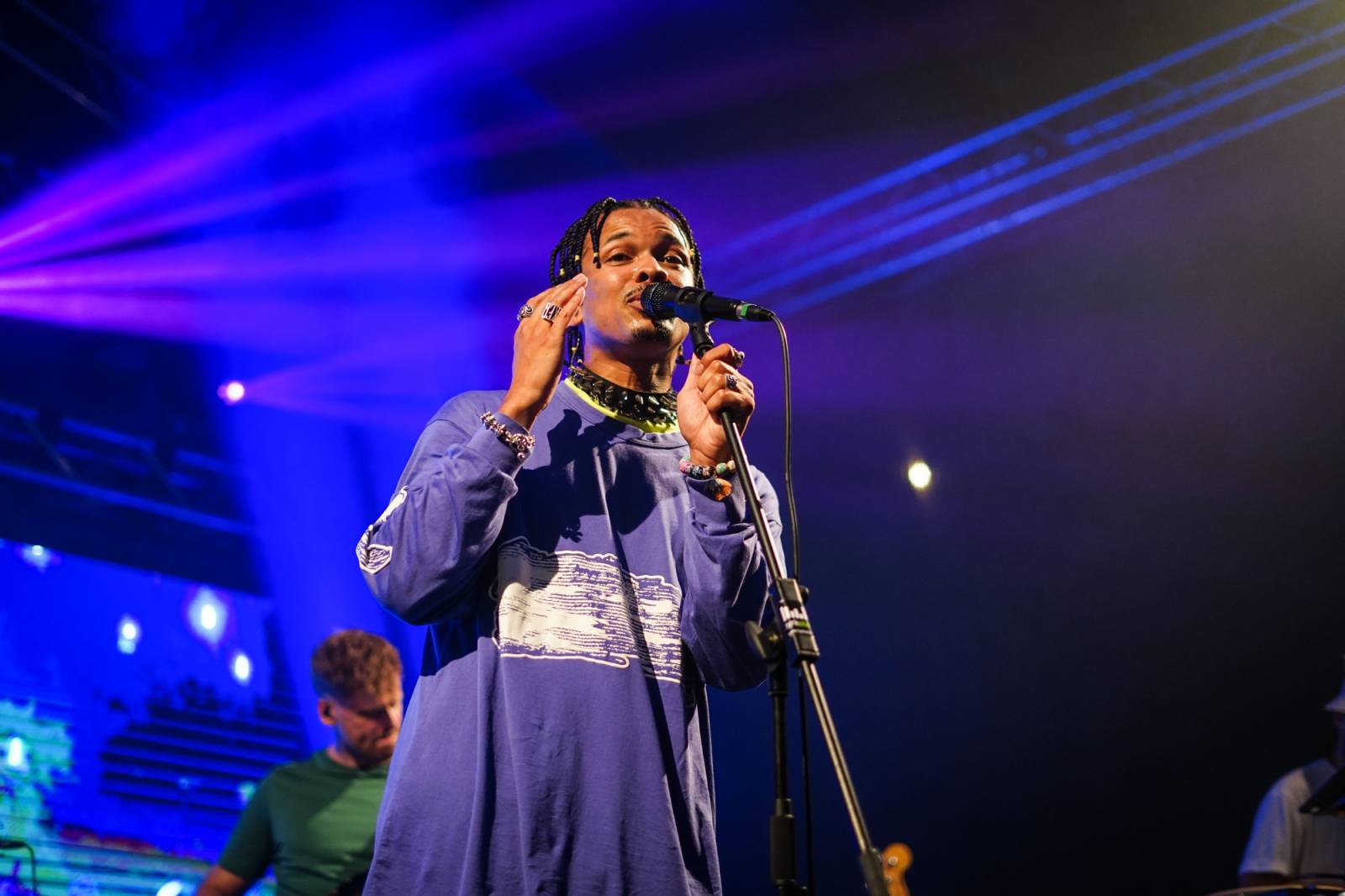 Kulturní léto v Karlových Varech vrcholí, Ben Cristovao rozjel show plnou energie