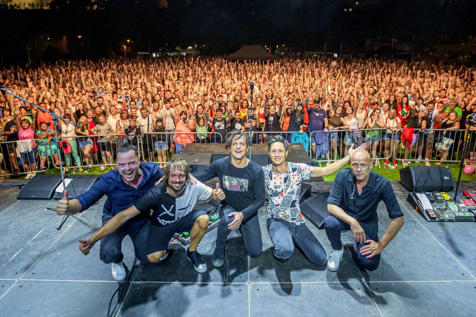 Chinaski v Kutné Hoře neplýtvali slovy, předskakovala jim Martyho Banda