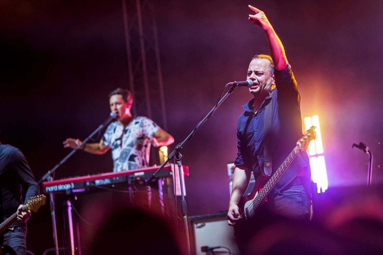 Chinaski v Kutné Hoře neplýtvali slovy, předskakovala jim Martyho Banda