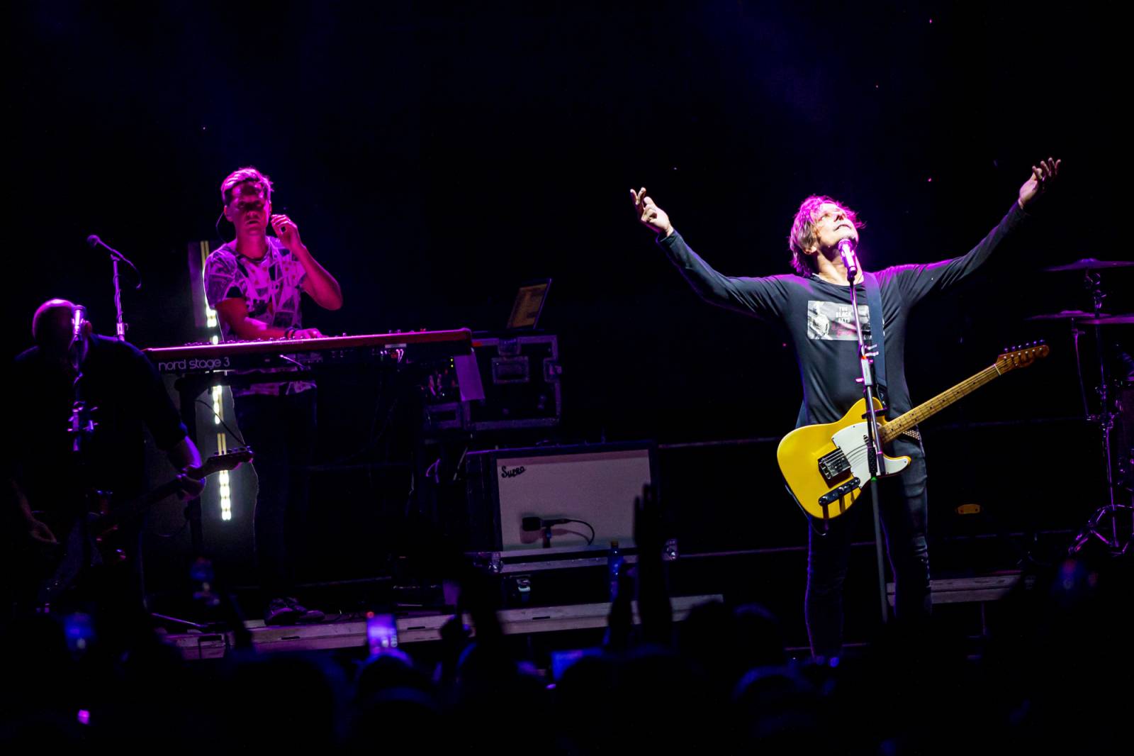 Chinaski v Kutné Hoře neplýtvali slovy, předskakovala jim Martyho Banda