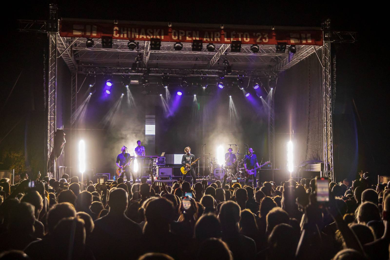 Chinaski v Kutné Hoře neplýtvali slovy, předskakovala jim Martyho Banda
