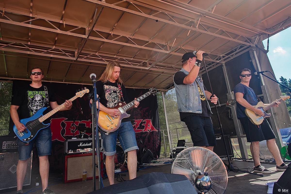 Plzeň bavil Valcha Fest, rockerům hráli Absolutní Neklid, Metalíza i Propast