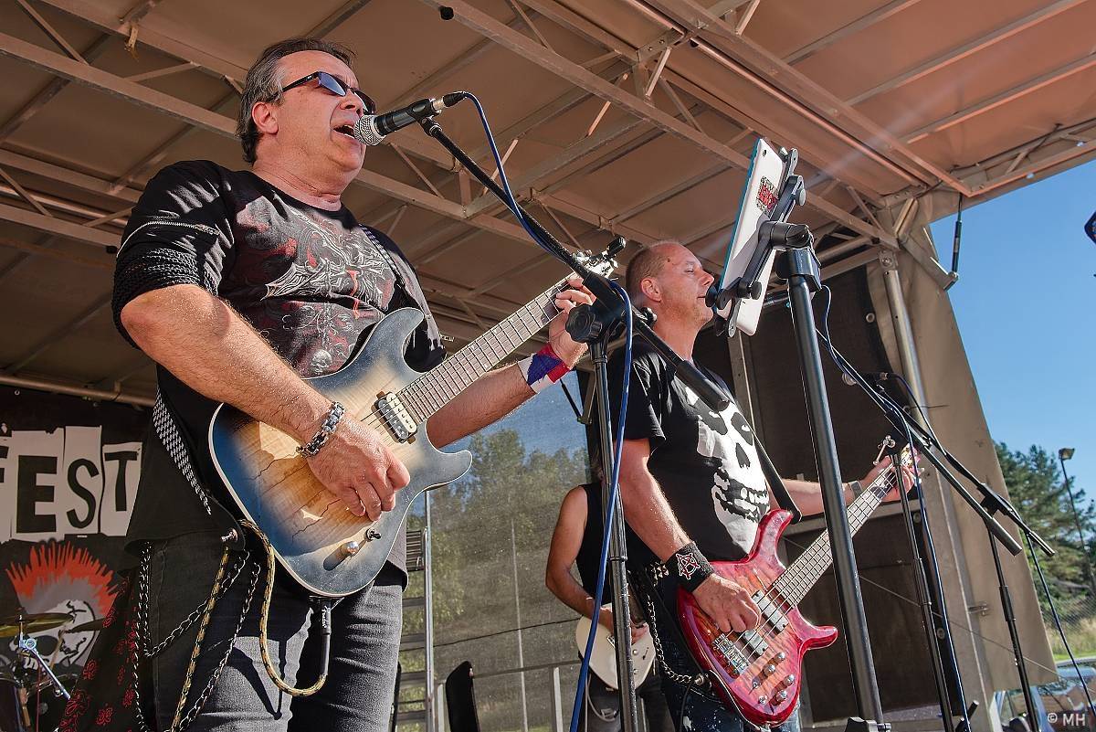 Plzeň bavil Valcha Fest, rockerům hráli Absolutní Neklid, Metalíza i Propast