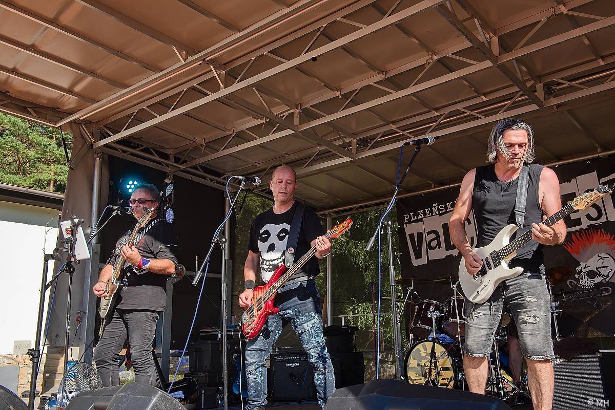 Plzeň bavil Valcha Fest, rockerům hráli Absolutní Neklid, Metalíza i Propast
