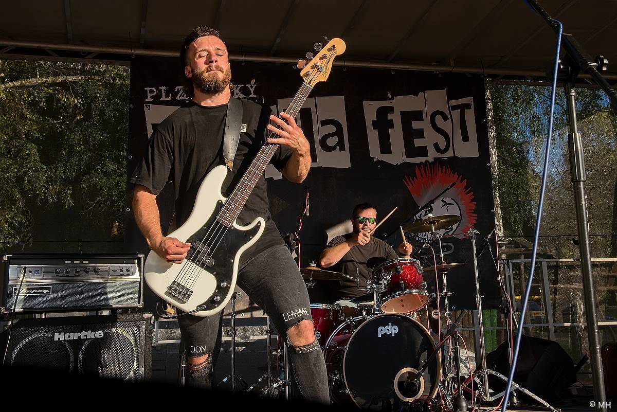 Plzeň bavil Valcha Fest, rockerům hráli Absolutní Neklid, Metalíza i Propast