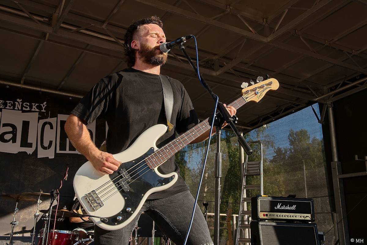 Plzeň bavil Valcha Fest, rockerům hráli Absolutní Neklid, Metalíza i Propast