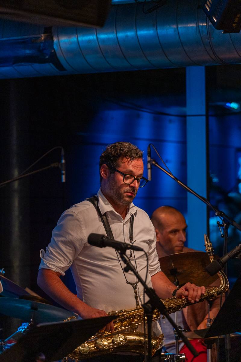 Jazzová smršť v Praze. Petra Ernyei připomněla éru bepopu