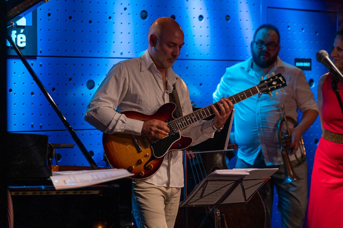 Jazzová smršť v Praze. Petra Ernyei připomněla éru bepopu