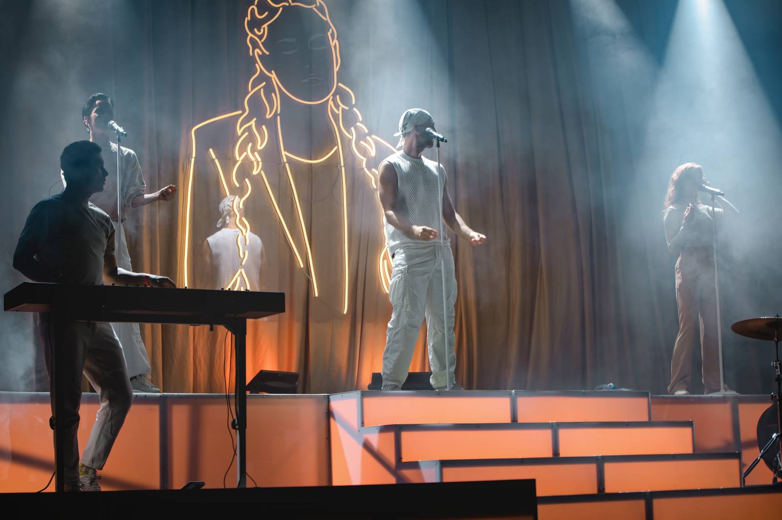 Ewa Farna a Sebastian hráli pro kulturu, třebíčské publikum neodradil ani déšť