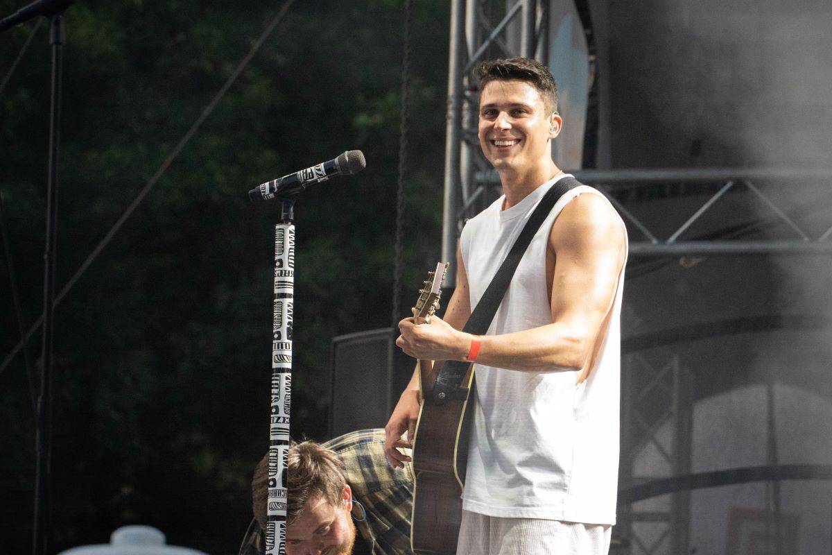 Energický Sebastian i roztančená Ewa Farna. V Třebíči se hrálo pro kulturu