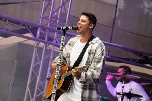 Energický Sebastian i roztančená Ewa Farna. V Třebíči se hrálo pro kulturu