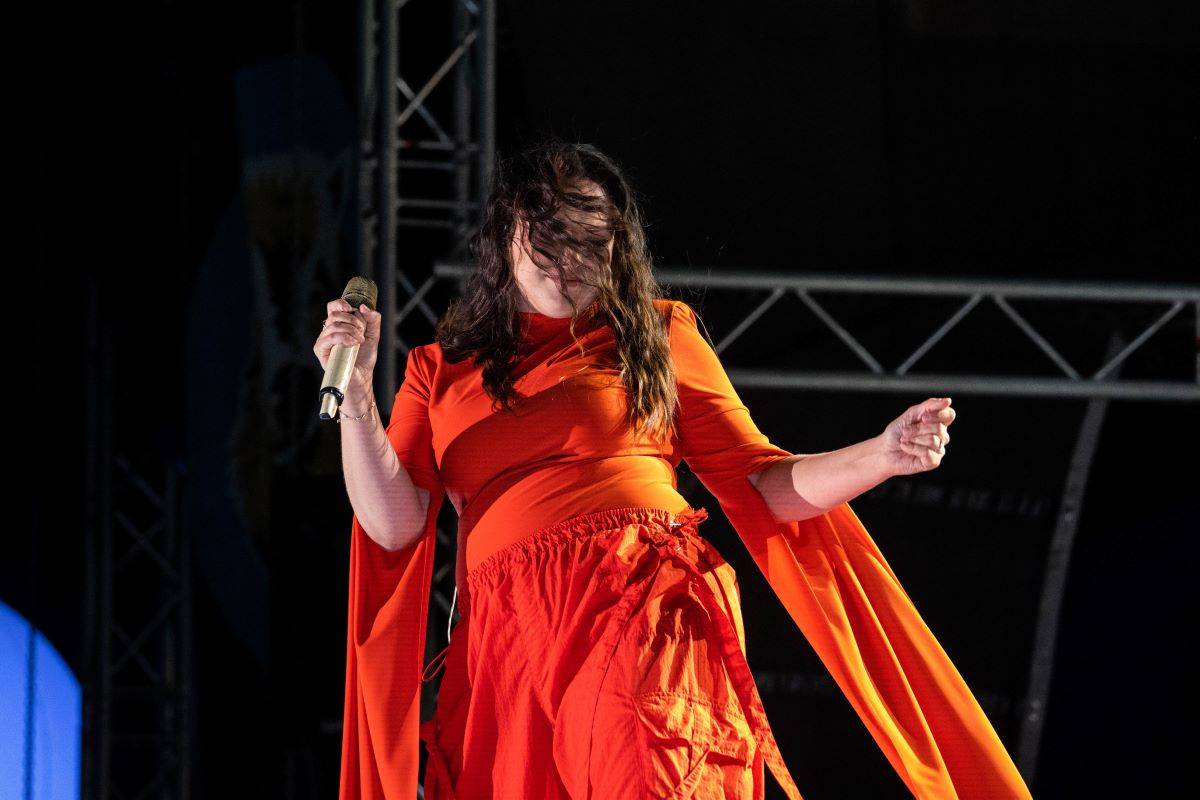 Energický Sebastian i roztančená Ewa Farna. V Třebíči se hrálo pro kulturu