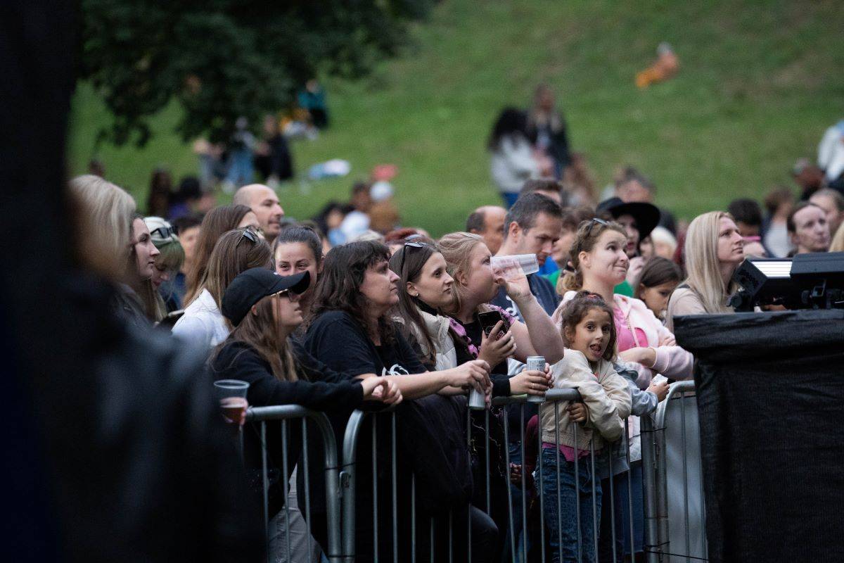 Energický Sebastian i roztančená Ewa Farna. V Třebíči se hrálo pro kulturu
