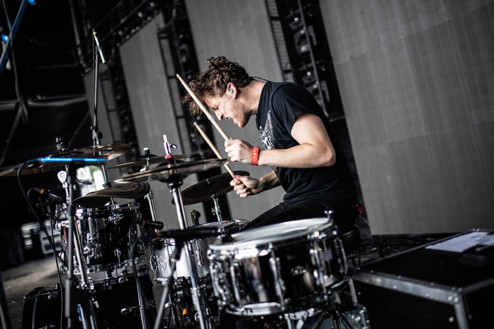 První den na Bezdězu se neobešel bez deště. Hrady CZ přivezli Kryštof, Majka Spirita i divokou Gaiu Mesiah