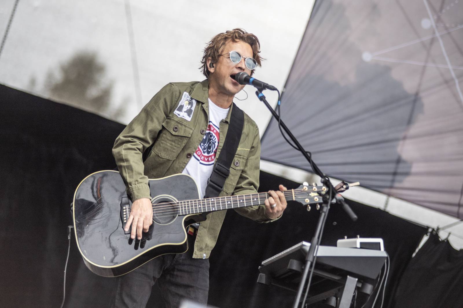 První den na Bezdězu se neobešel bez deště. Hrady CZ přivezli Kryštof, Majka Spirita i divokou Gaiu Mesiah