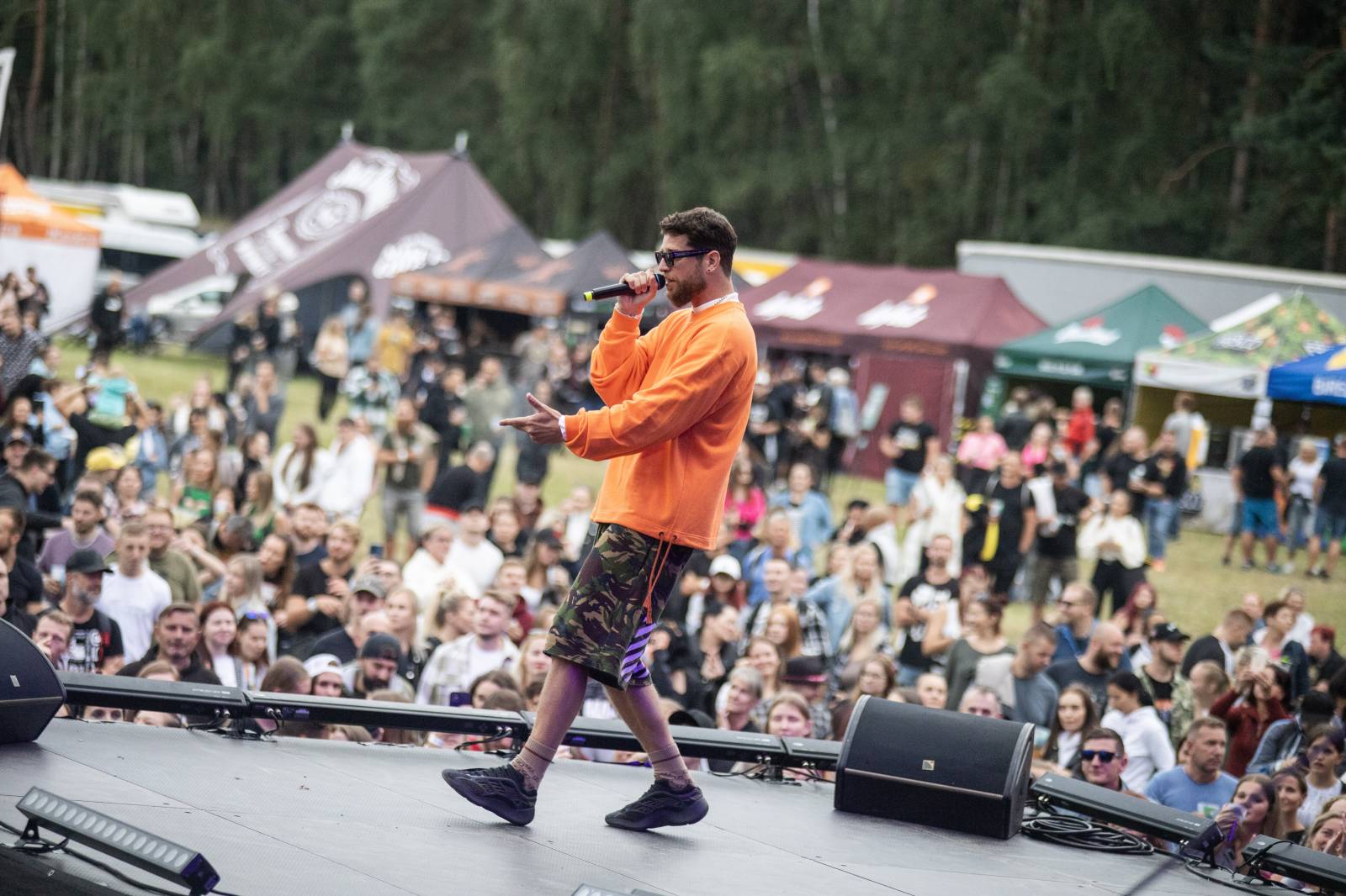 První den na Bezdězu se neobešel bez deště. Hrady CZ přivezli Kryštof, Majka Spirita i divokou Gaiu Mesiah