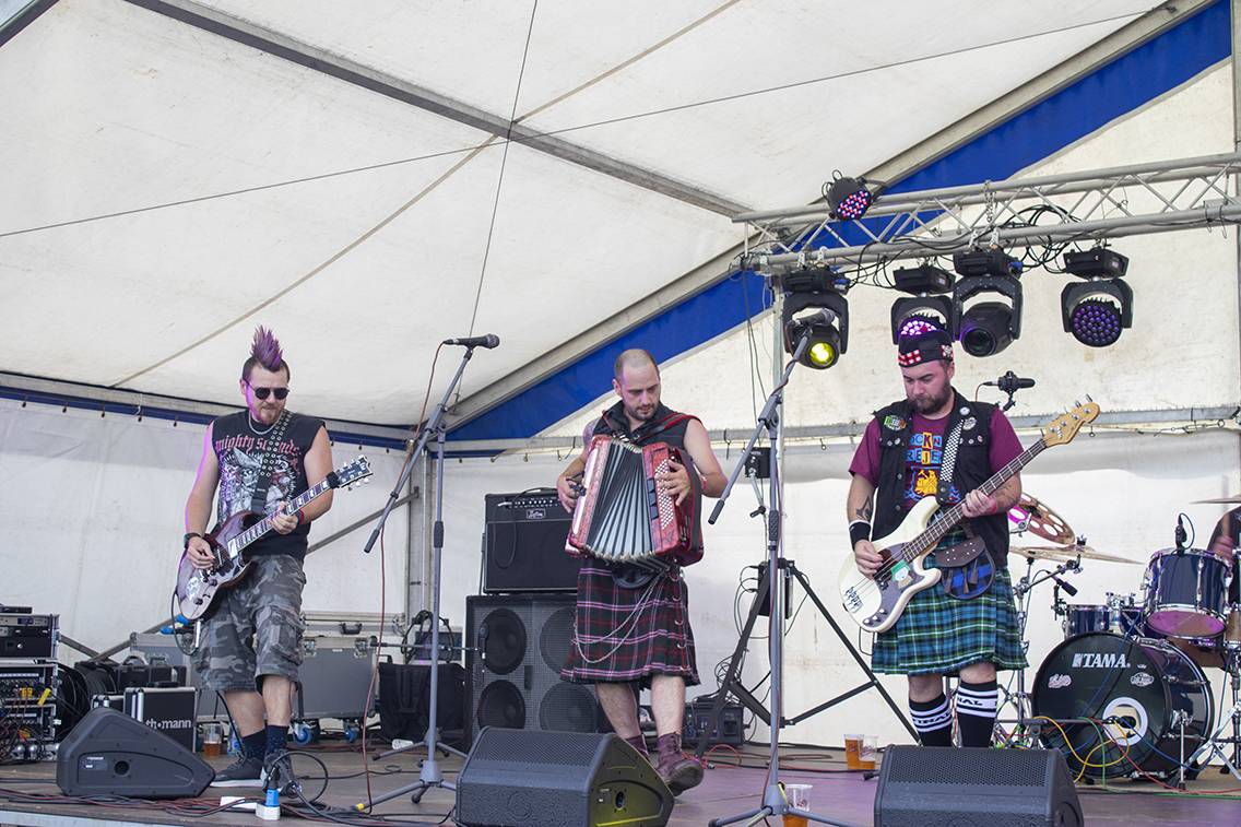 Visací zámek udělal z Vodňan punkové království, hráli i Narttu či Abraxas