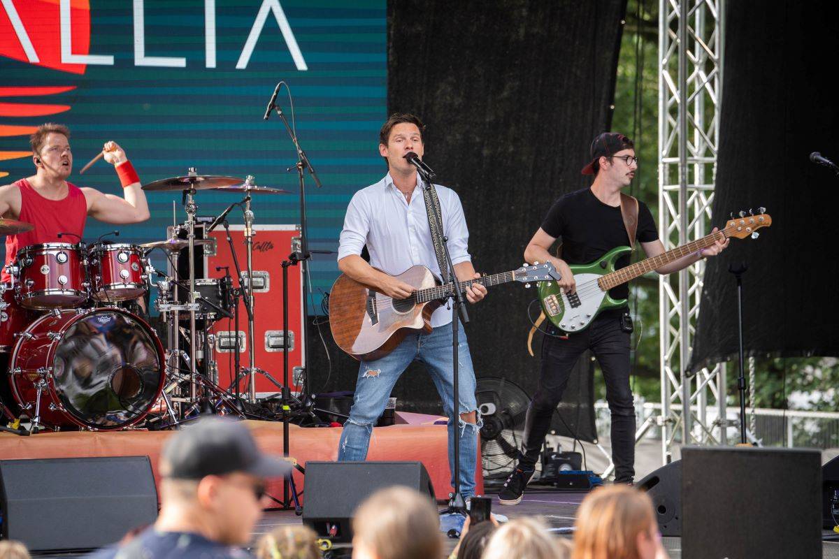 Na Bena Cristovao létali v Ostravě na Bezva Festu plyšáci, Sebastian rozplakal fanynky