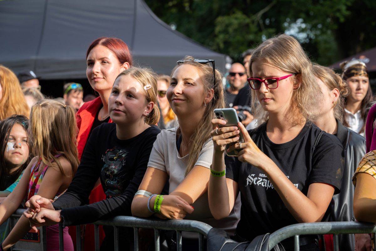 Na Bena Cristovao létali v Ostravě na Bezva Festu plyšáci, Sebastian rozplakal fanynky