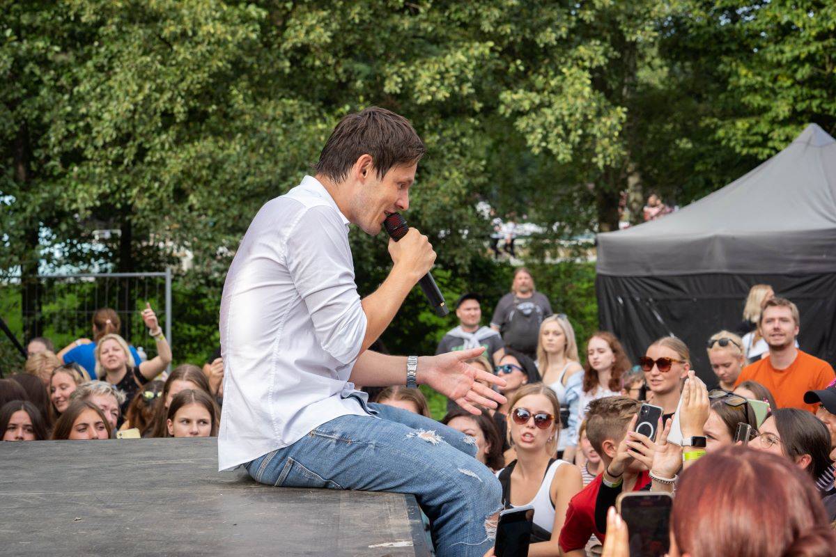 Na Bena Cristovao létali v Ostravě na Bezva Festu plyšáci, Sebastian rozplakal fanynky