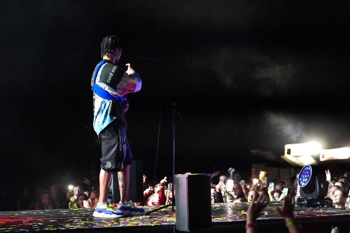 Na Bena Cristovao létali v Ostravě na Bezva Festu plyšáci, Sebastian rozplakal fanynky