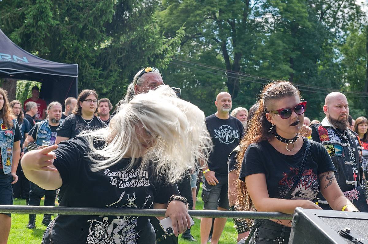 Kalikovským Mlýnem zněl metal, hlavní hvězda Impaled Nazarene do Plzně přijela až z Finska