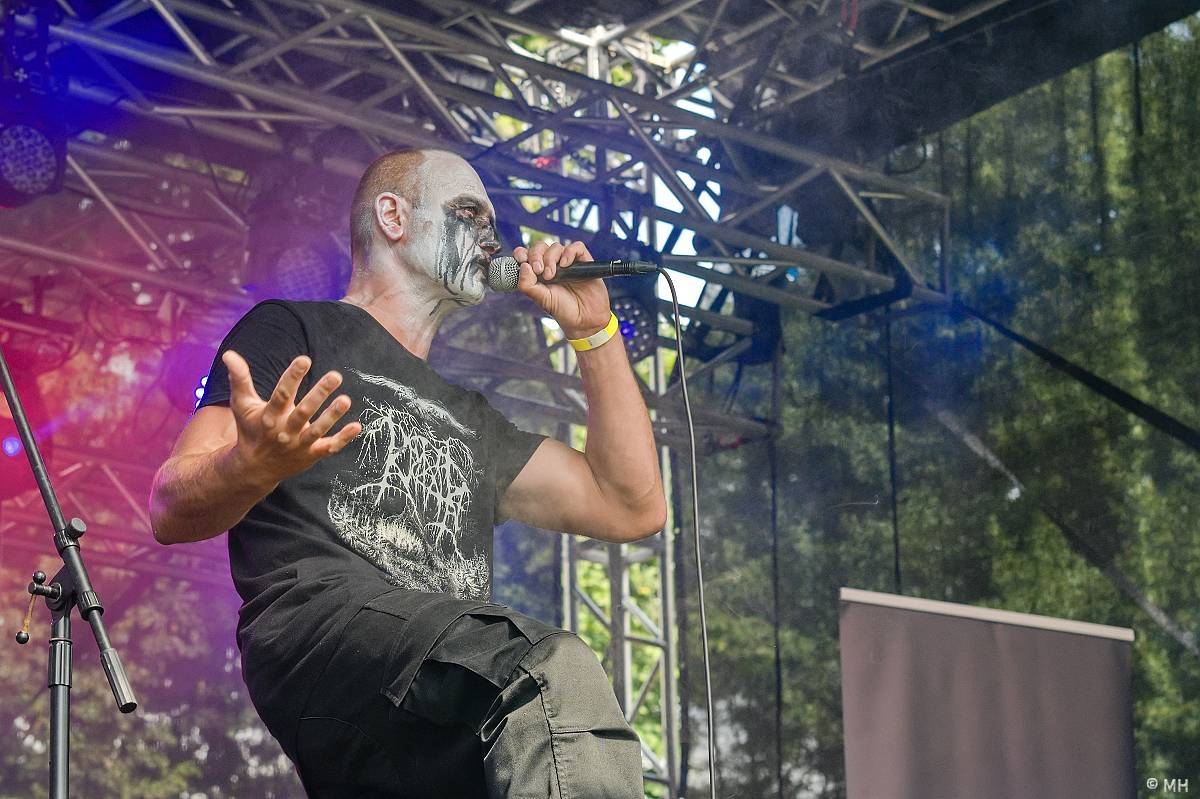 Kalikovským Mlýnem zněl metal, hlavní hvězda Impaled Nazarene do Plzně přijela až z Finska