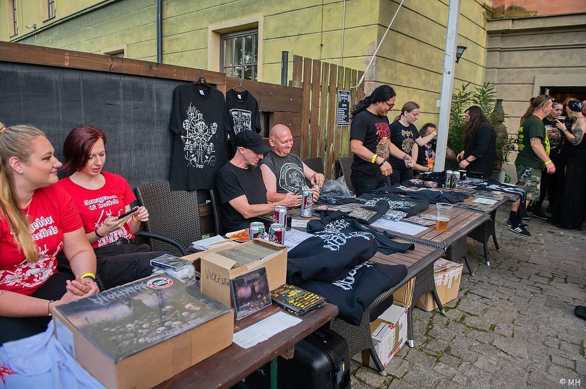 Kalikovským Mlýnem zněl metal, hlavní hvězda Impaled Nazarene do Plzně přijela až z Finska