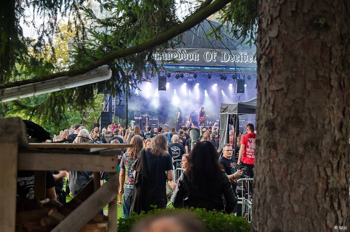 Kalikovským Mlýnem zněl metal, hlavní hvězda Impaled Nazarene do Plzně přijela až z Finska