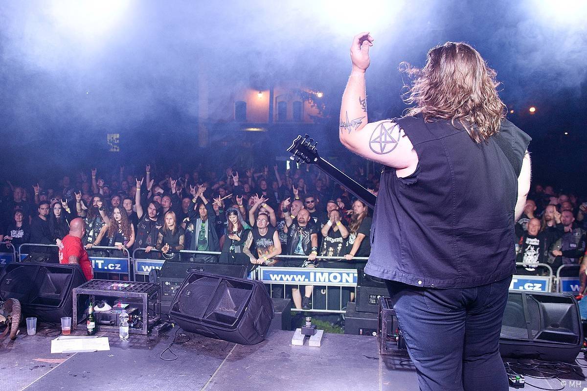 Kalikovským Mlýnem zněl metal, hlavní hvězda Impaled Nazarene do Plzně přijela až z Finska