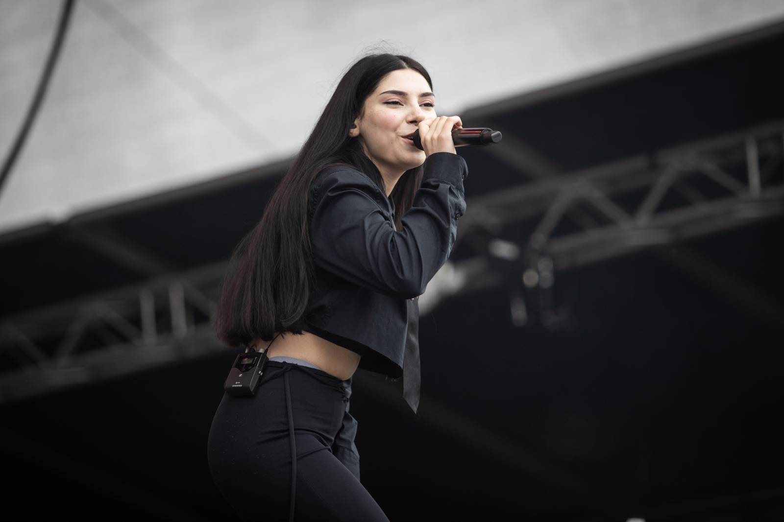 Druhý den na Bezdězu byl plný pozitivní energie a emocí. Nechyběli Cocotte Minute, Tomáš Klus nebo Dymytry