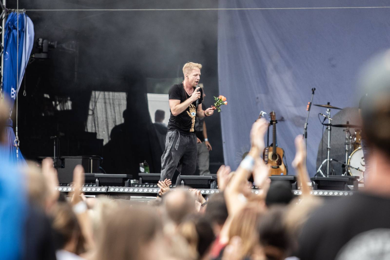 Druhý den na Bezdězu byl plný pozitivní energie a emocí. Nechyběli Cocotte Minute, Tomáš Klus nebo Dymytry