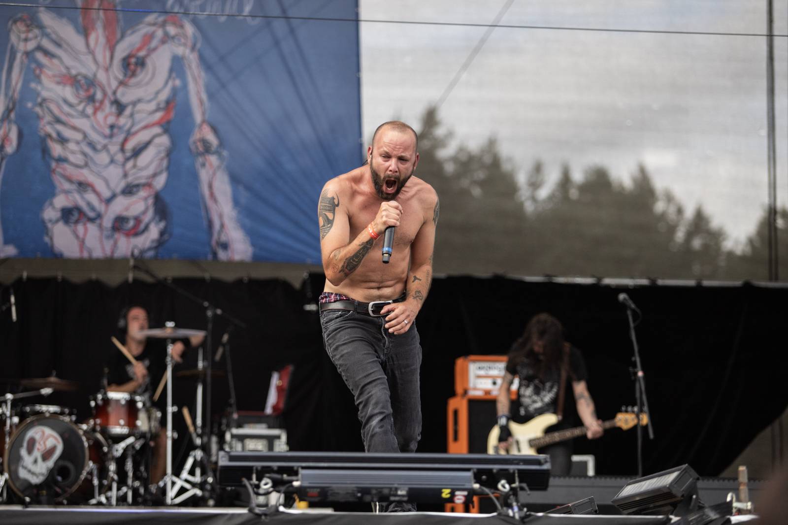 Druhý den na Bezdězu byl plný pozitivní energie a emocí. Nechyběli Cocotte Minute, Tomáš Klus nebo Dymytry