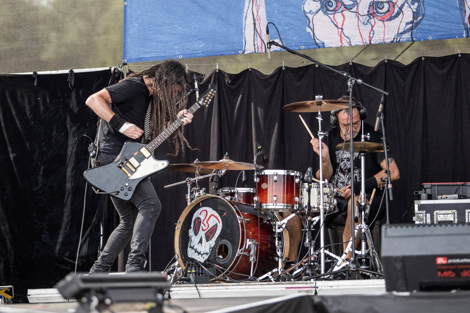 Druhý den na Bezdězu byl plný pozitivní energie a emocí. Nechyběli Cocotte Minute, Tomáš Klus nebo Dymytry