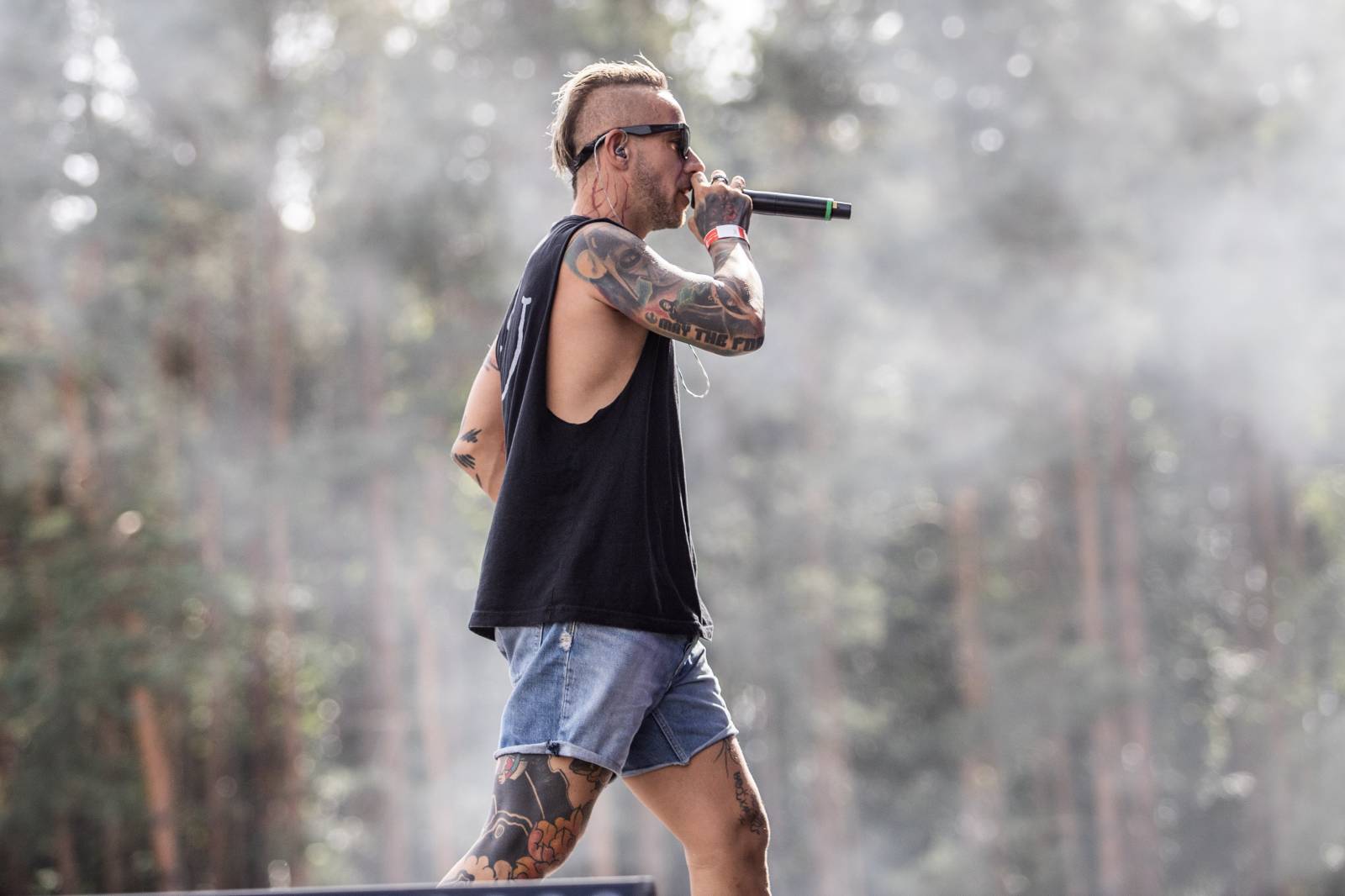 Druhý den na Bezdězu byl plný pozitivní energie a emocí. Nechyběli Cocotte Minute, Tomáš Klus nebo Dymytry