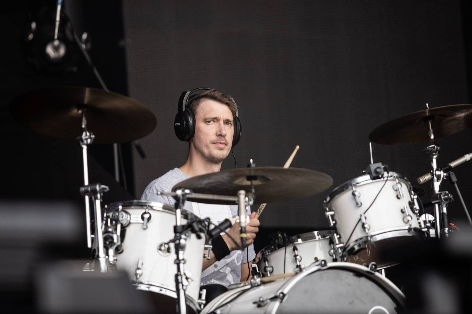 Druhý den na Bezdězu byl plný pozitivní energie a emocí. Nechyběli Cocotte Minute, Tomáš Klus nebo Dymytry