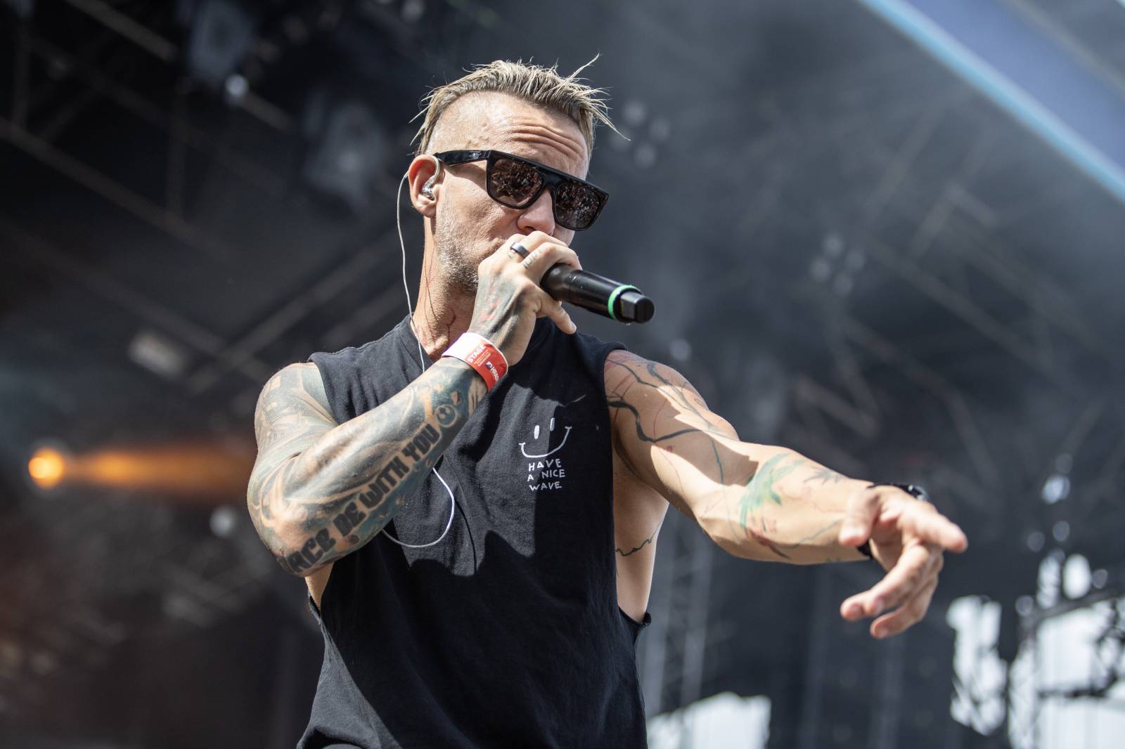 Druhý den na Bezdězu byl plný pozitivní energie a emocí. Nechyběli Cocotte Minute, Tomáš Klus nebo Dymytry