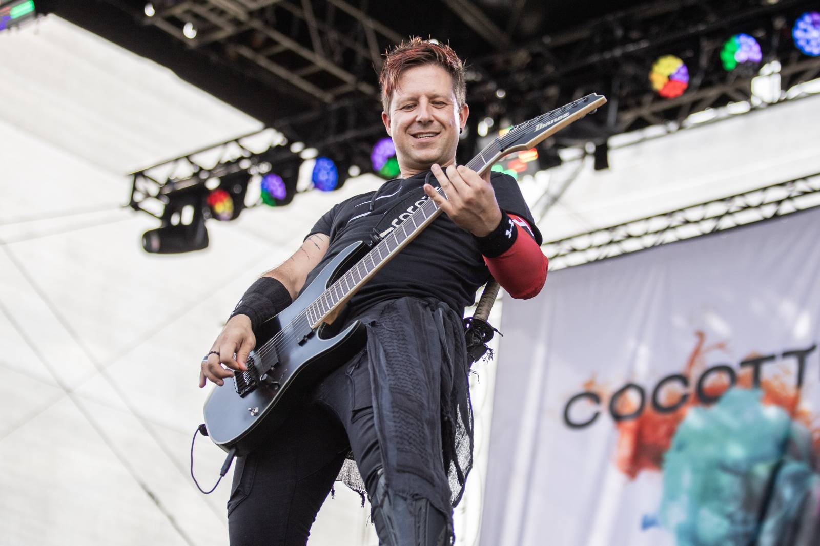 Druhý den na Bezdězu byl plný pozitivní energie a emocí. Nechyběli Cocotte Minute, Tomáš Klus nebo Dymytry