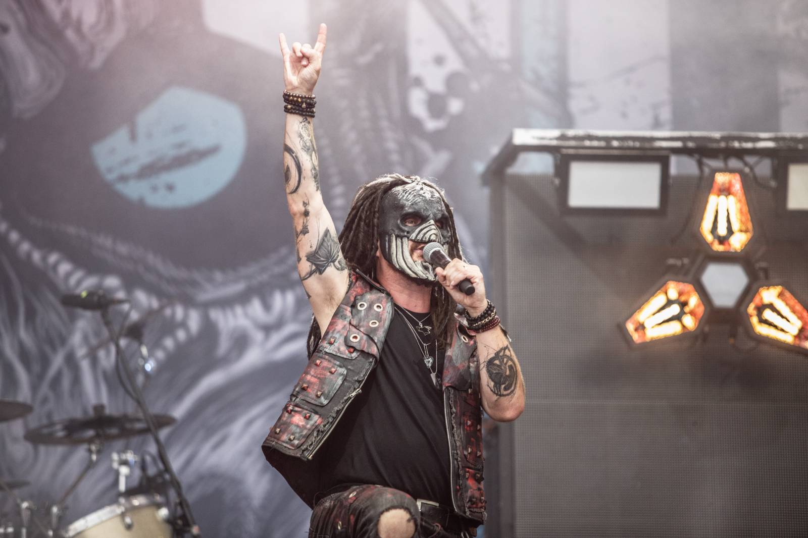 Druhý den na Bezdězu byl plný pozitivní energie a emocí. Nechyběli Cocotte Minute, Tomáš Klus nebo Dymytry