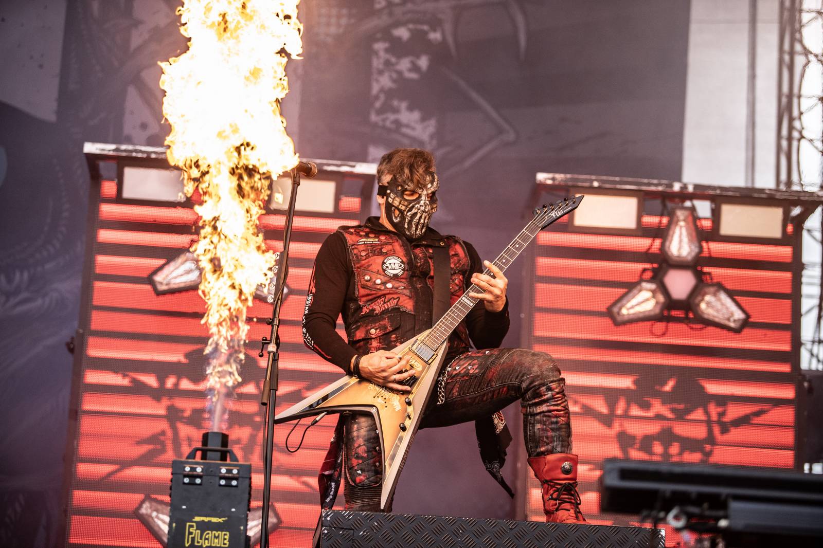 Druhý den na Bezdězu byl plný pozitivní energie a emocí. Nechyběli Cocotte Minute, Tomáš Klus nebo Dymytry