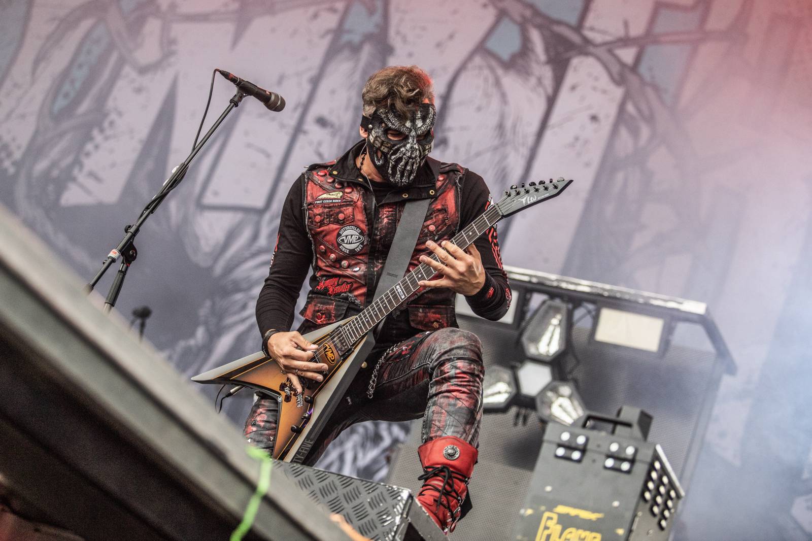 Druhý den na Bezdězu byl plný pozitivní energie a emocí. Nechyběli Cocotte Minute, Tomáš Klus nebo Dymytry