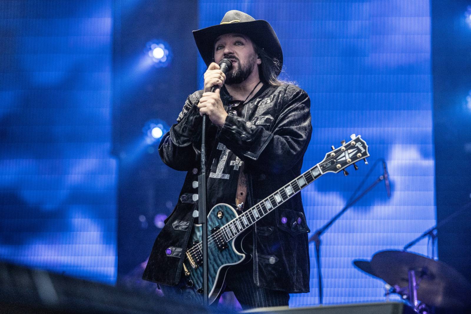 Druhý den na Bezdězu byl plný pozitivní energie a emocí. Nechyběli Cocotte Minute, Tomáš Klus nebo Dymytry